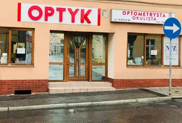 Wnętrze salonu Optyk Mostrąg w Jaworze